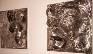 Coppia di foglie in acqua